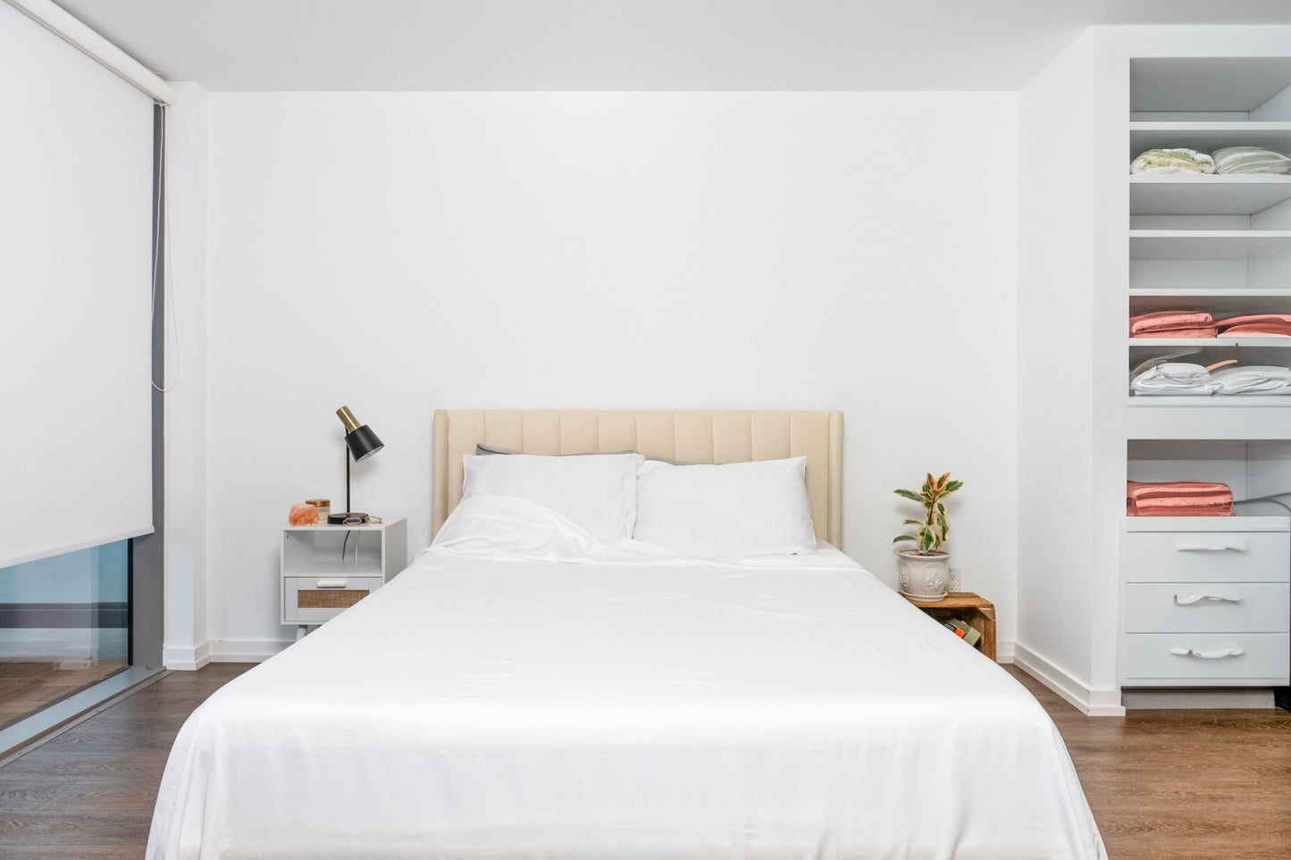 TENCEL™ 300 TC Bed Sheet Sets – Vegan Silk, Hypoallergenic, Sustainably Made Sheets